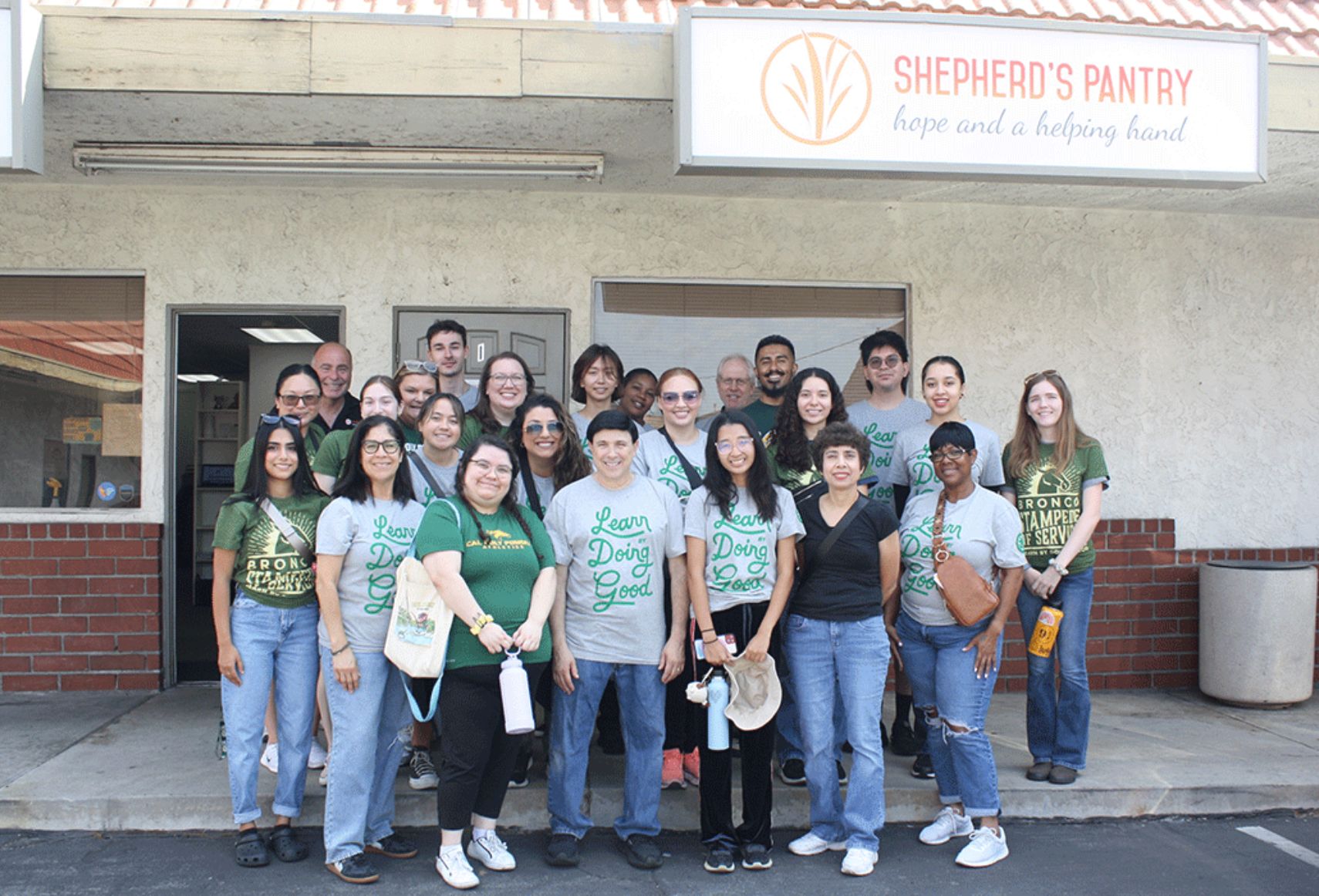 Group of students standing in front of Shepard's Pantry