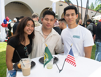 students eating