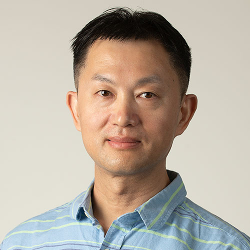 Weijun Zheng portrait