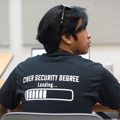 Tshirt: Cyber Security Degree Loading