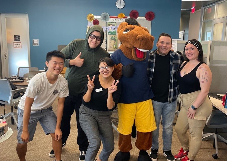 Group of students with Billy Bronco